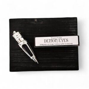 New PETALS & PLUMES Demon Eyes Hydrating Lip Gl0ss Vanilla Latte